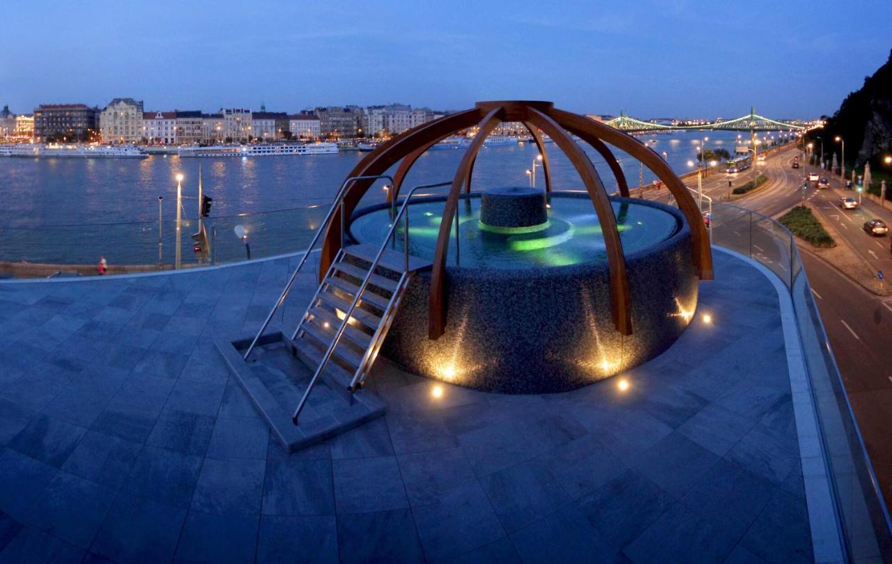 Luxe, Historic Home Downtown Landmarks 19 Century Budapest Bagian luar foto